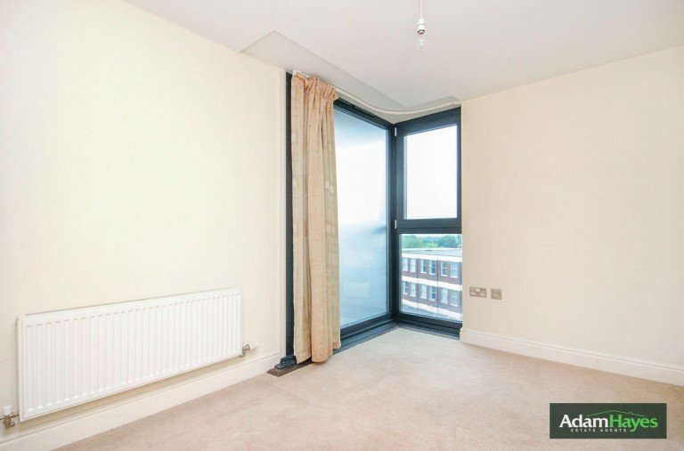 Kingsway, North Finchley, N12