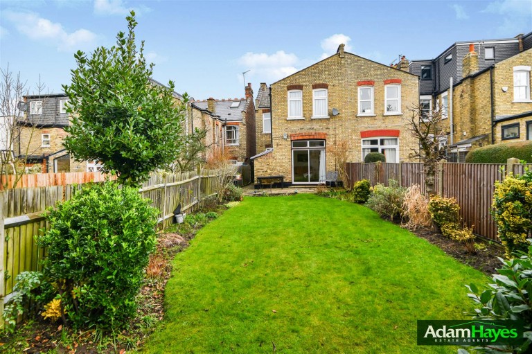 Nether Street, North Finchley, N12