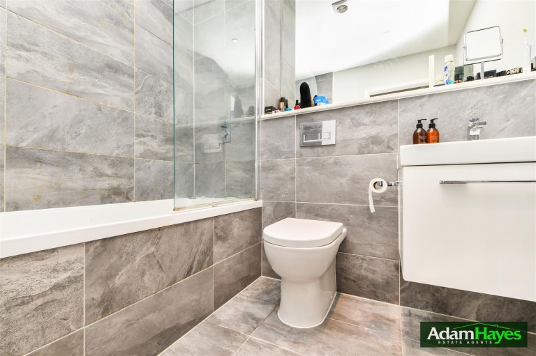 Hutton Grove, North Finchley N12