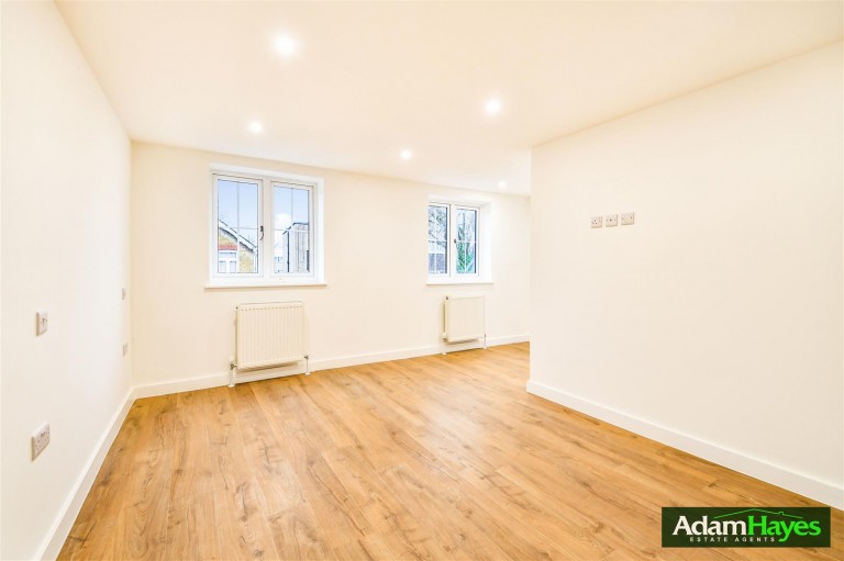 Hutton Grove, North Finchley N12