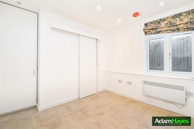 Woodhouse Road, North Finchley, N12