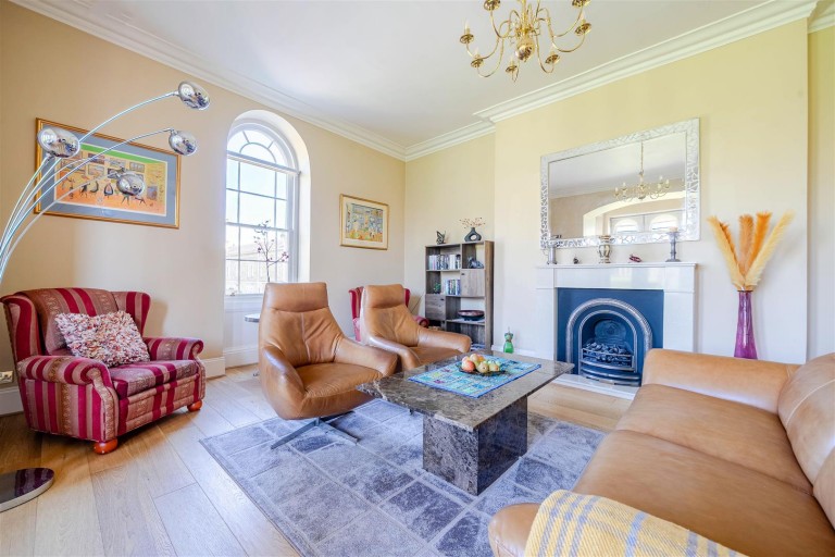 Royal Drive, Friern Barnet, N11