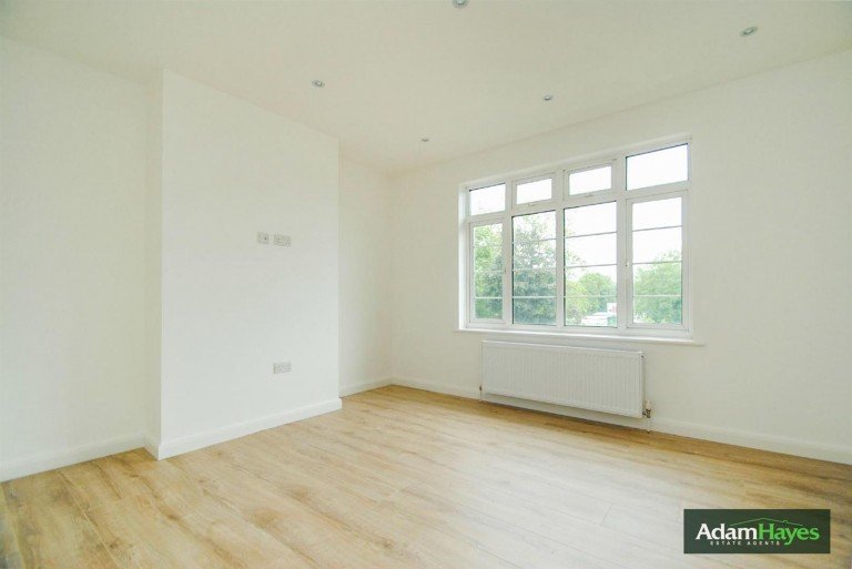 Risborough Close, Muswell Hill, N10