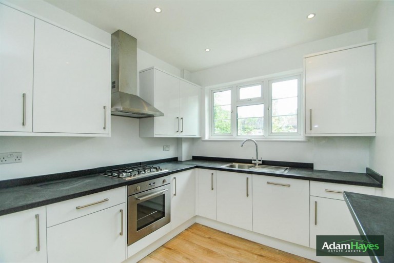 Risborough Close, Muswell Hill, N10