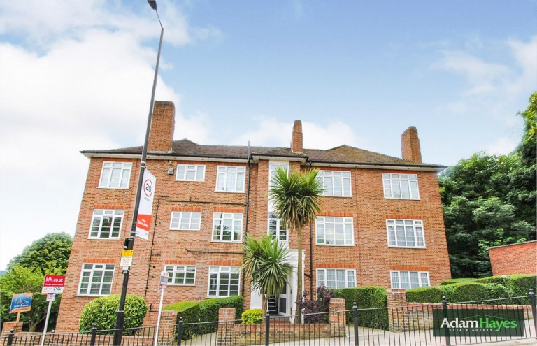 Risborough Close, Muswell Hill, N10
