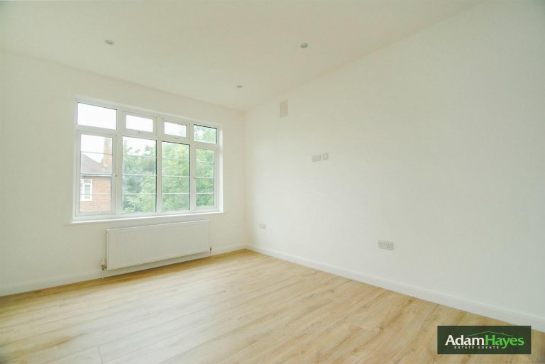 Risborough Close, Muswell Hill, N10