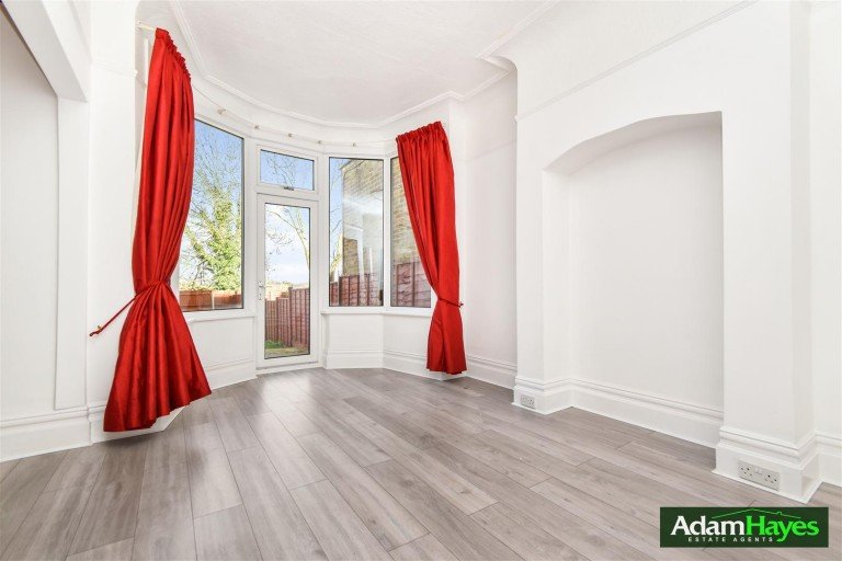 Woodgrange Avenue, North Finchey, N12