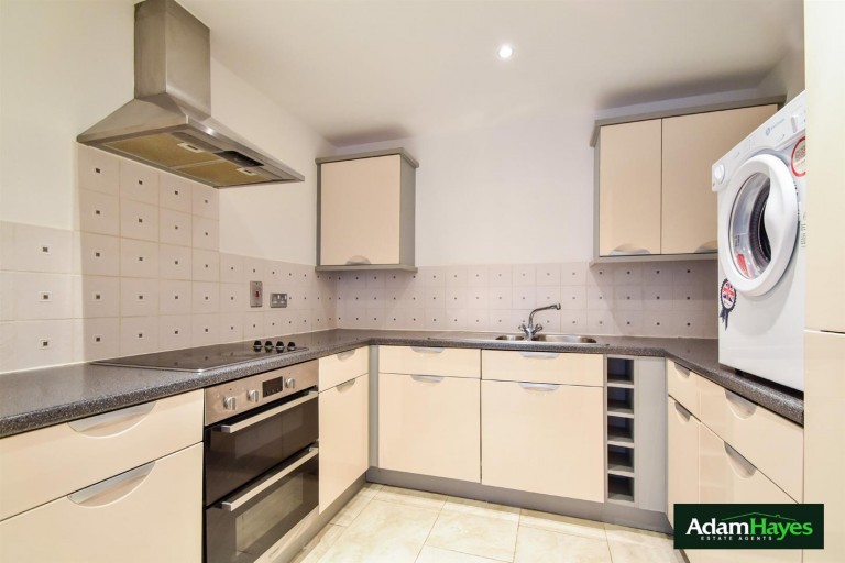 Magdalene Gardens, Whetstone, N20