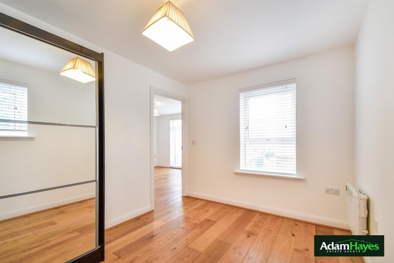 Magdalene Gardens, Whetstone, N20