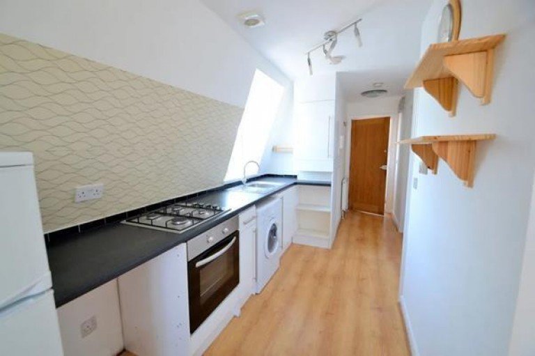 Dollis Road, Mill Hill East, NW7