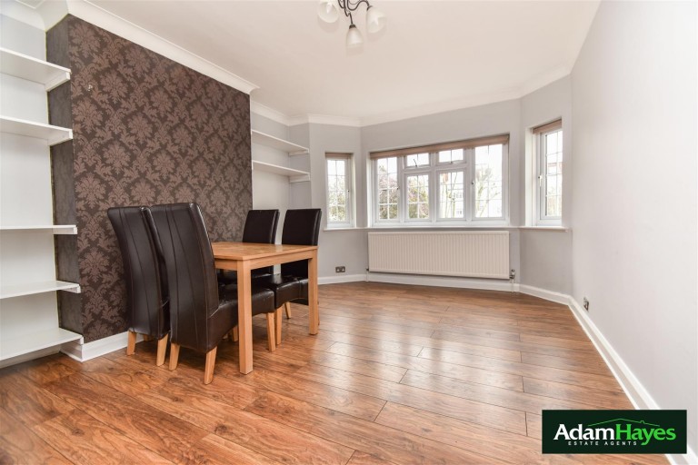 Etchingham Court, Finchley Central, N3