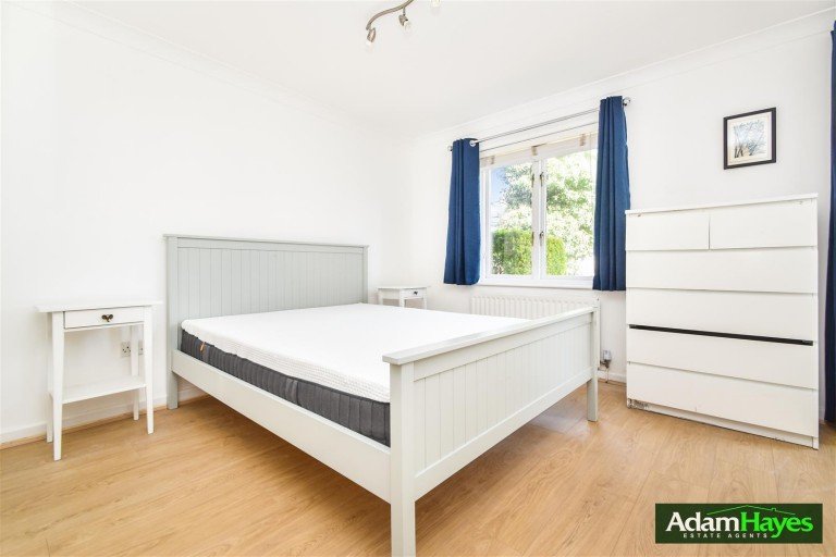 Woodside Grange, Woodside Park, N12