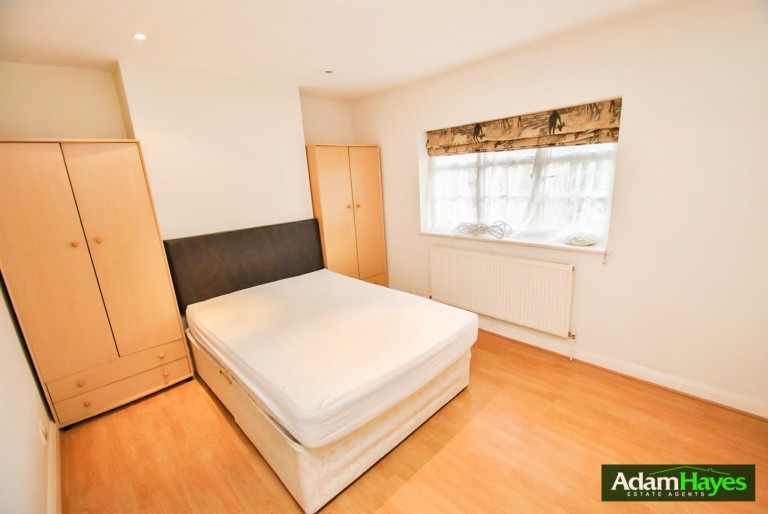 Neale Close, Hampstead Garden Suburb, N2