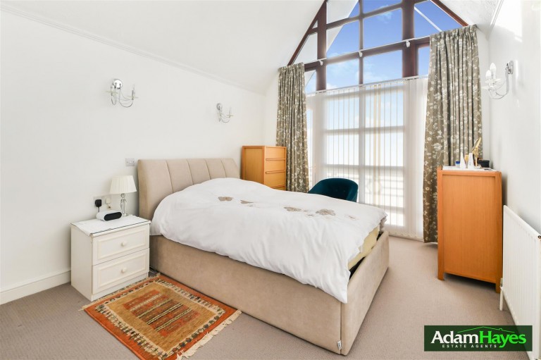 Sandringham Gardens, North Finchley, N12