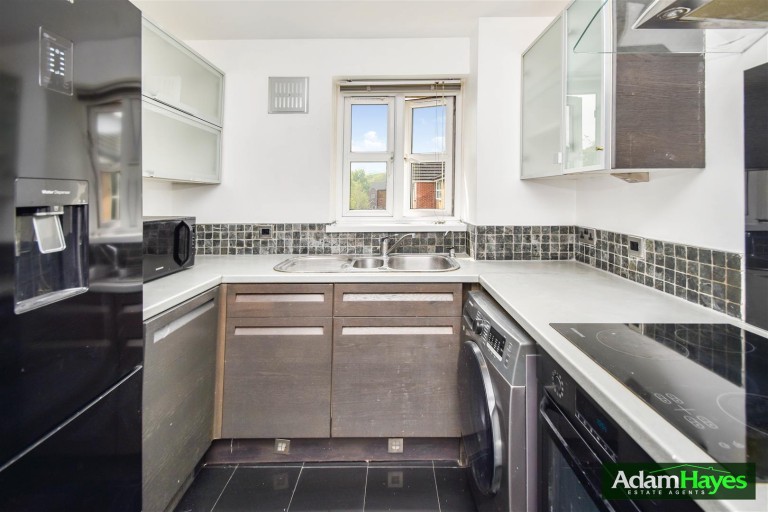 Simms Gardens, East Finchley, N2
