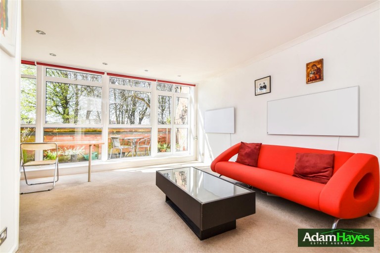 Holden Avenue, North Finchley, N12