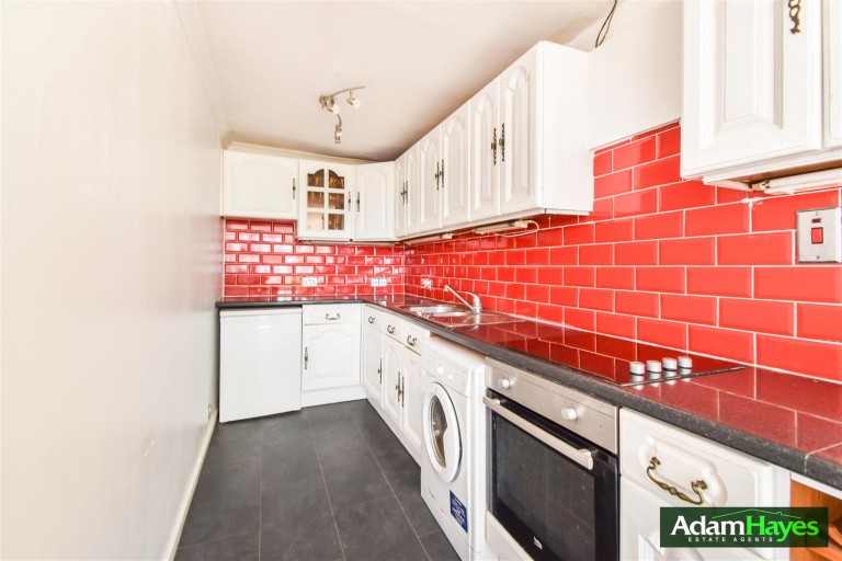 Holden Avenue, North Finchley, N12