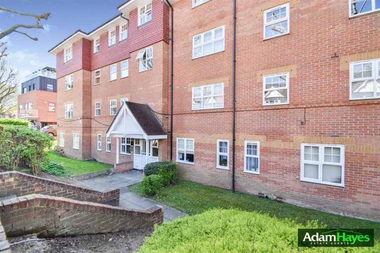 Woodside Lane, North Finchley, N12