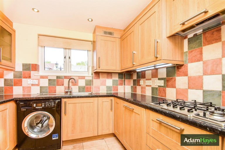 Holden Road, Woodside Park, N12