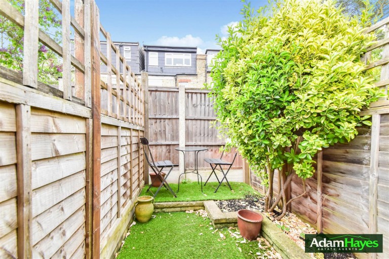 Grange Avenue, North Finchley, N12