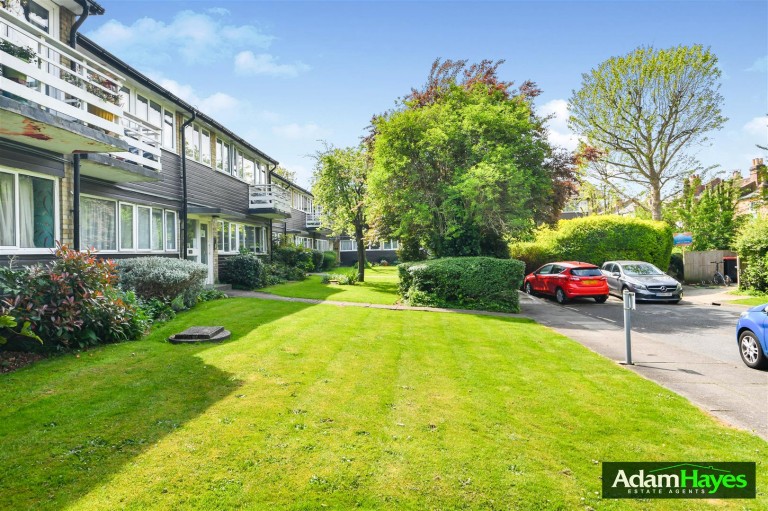 Park Gate, East Finchley, N2