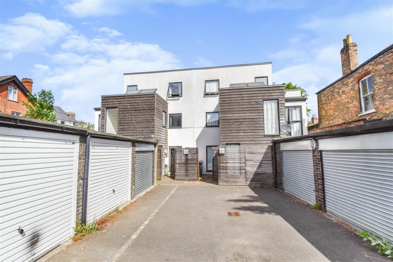 Viceroy Close, East Finchley, London