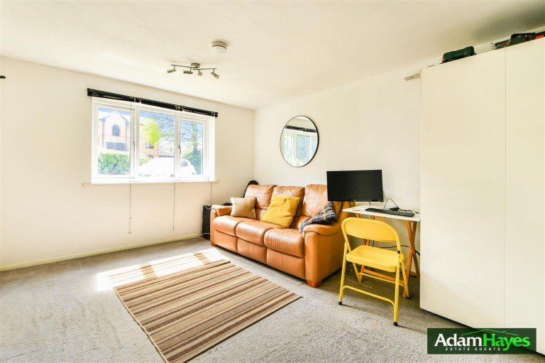 Taunton Drive, East Finchley, N2