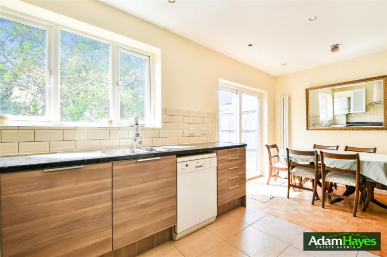 Woodhouse Road, North Finchley, N12