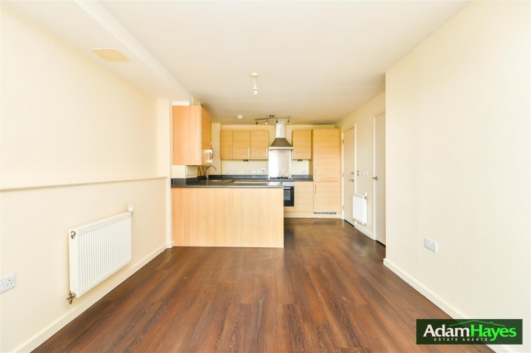 Lankaster Gardens, East Finchley, N2