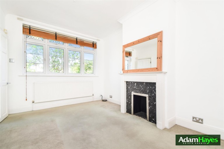 Buckingham Avenue, Whetstone, N12