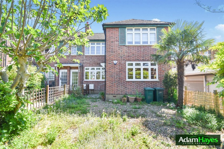 Buckingham Avenue, Whetstone, N12