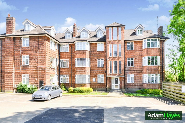 Oakleigh Road North, New Southgate, N20