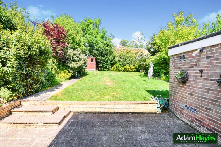 Michleham Down, North Finchley, N12