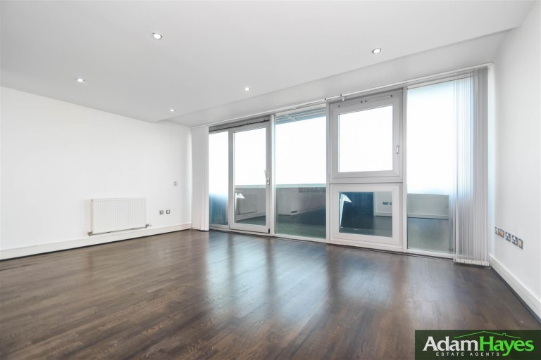 Kingsway, North Finchley, N12