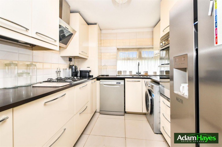 Amberden Avenue, Finchley Central, N3