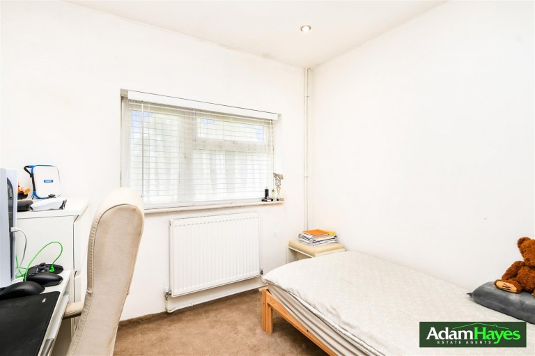 Amberden Avenue, Finchley Central, N3