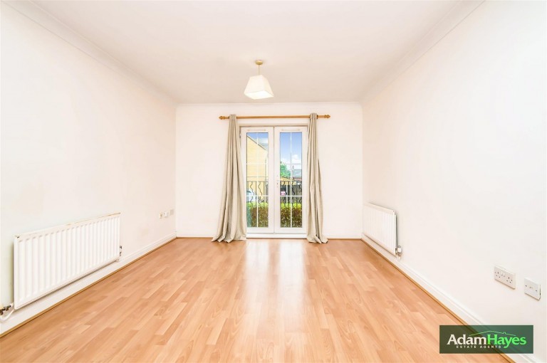 Honiton Gardens, Mill Hill, NW7