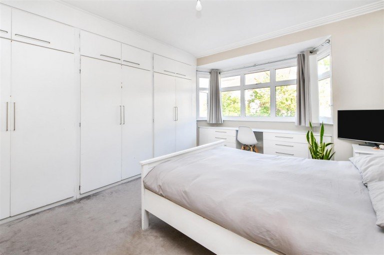 Wentworth Avenue, Finchley, N3