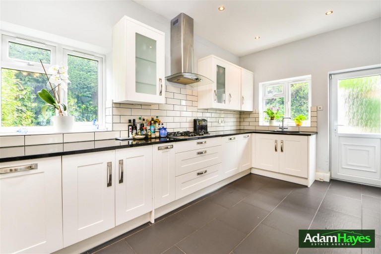 Woodside Grove, North Finchley, N12