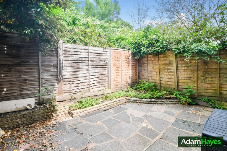 Neale Close, Hampstead Garden Suburb, N2