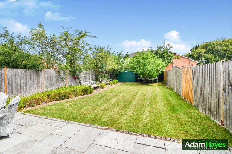 Broadfields Avenue, Edgware HA8