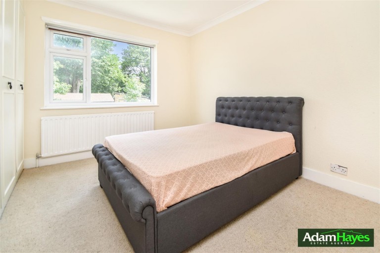 Nether Street, Finchley Central, N3
