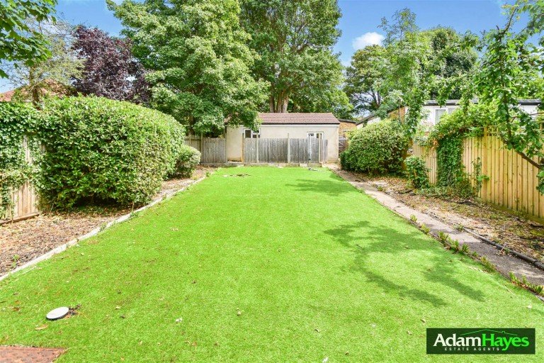Nether Street, Finchley Central, N3