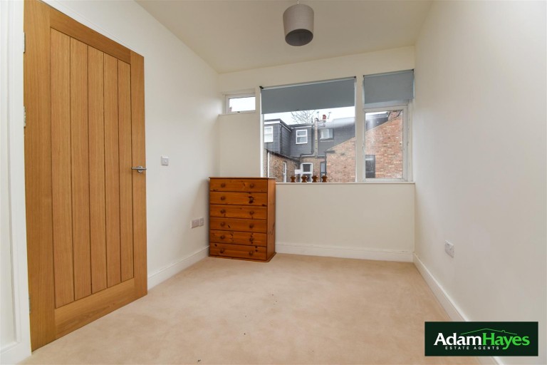 Dale Grove, North Finchley, N12