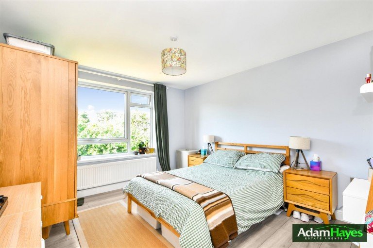 Friern Park, North Finchley, N12