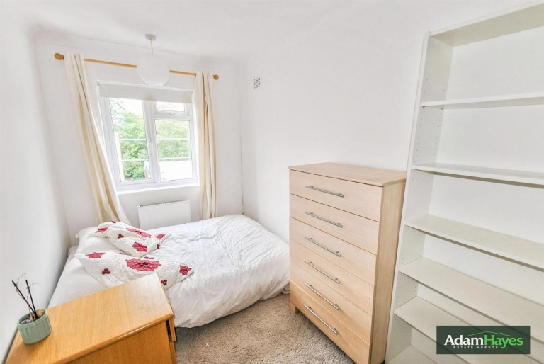 High Road, Whetstone, N20