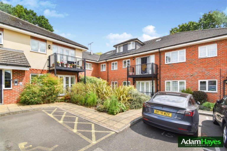 Cottonham Close, North Finchley, N12