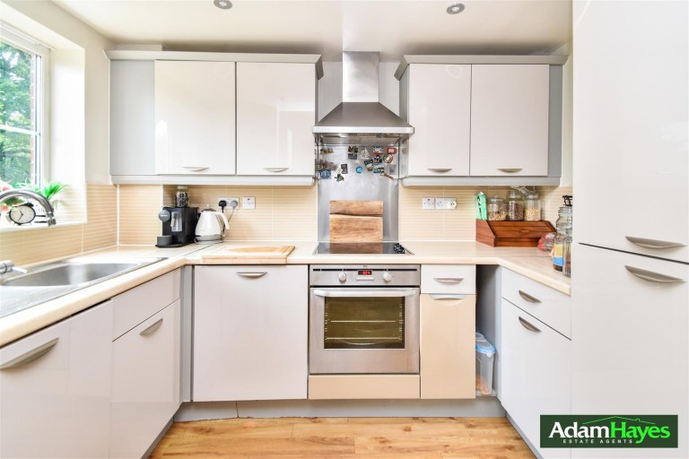 Cottonham Close, North Finchley, N12