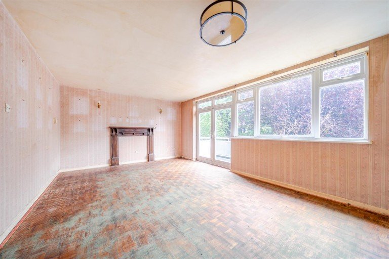 Nether Street, Finchley Central, N3