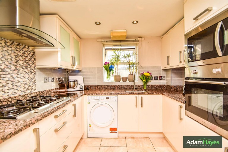 Osier Crescent, Muswell Hill, N10